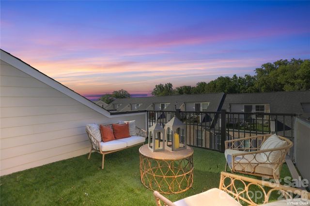 5026 Harrowsmith Lane, Charlotte, NC 28204
