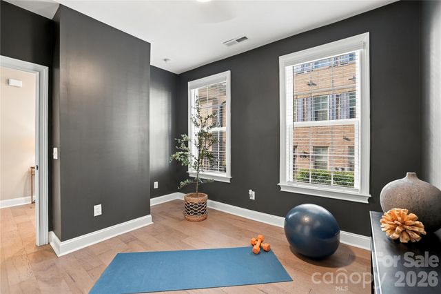 5026 Harrowsmith Lane, Charlotte, NC 28204