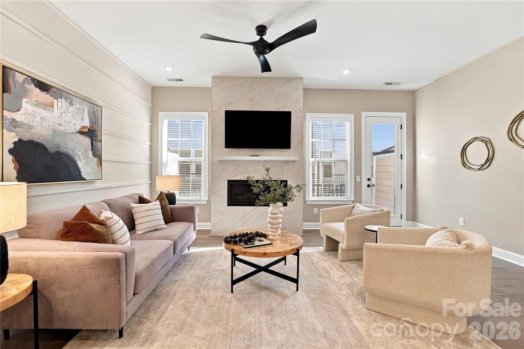 5026 Harrowsmith Lane, Charlotte, NC 28204