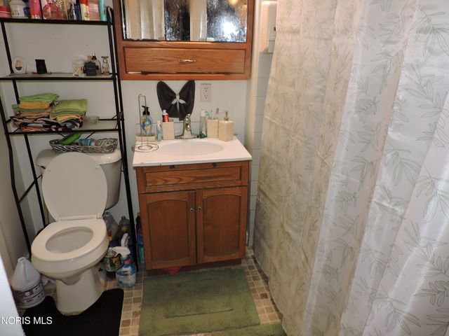 2001 Bakewell Street, Toledo, OH 43605