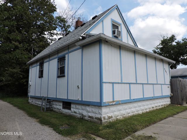 2001 Bakewell Street, Toledo, OH 43605