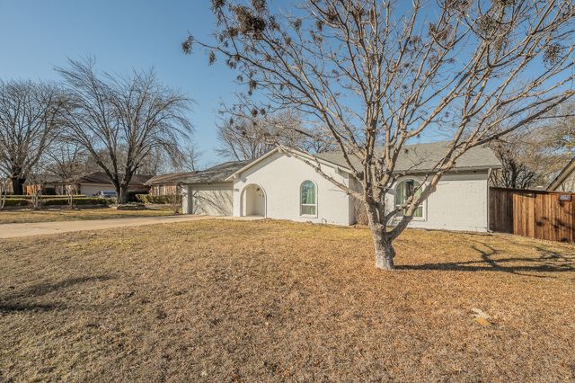 8417 Main Street, North Richland Hills, TX 76182