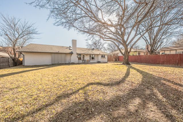 8417 Main Street, North Richland Hills, TX 76182