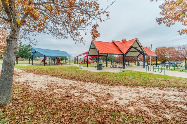 8417 Main Street, North Richland Hills, TX 76182