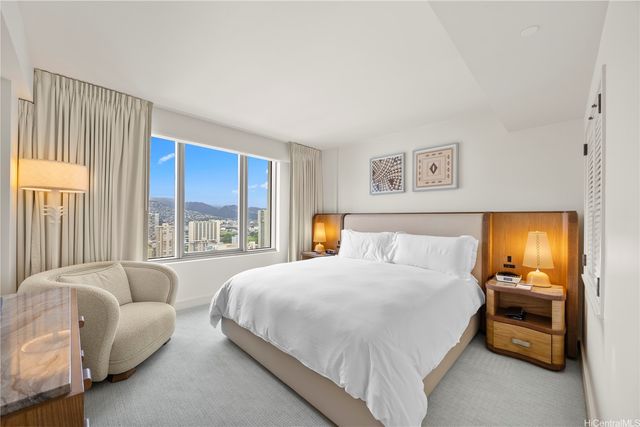 223 Saratoga Road 3401, Honolulu, HI 96815