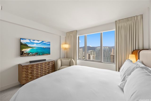 223 Saratoga Road 3401, Honolulu, HI 96815