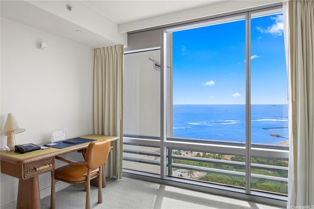 223 Saratoga Road 3401, Honolulu, HI 96815
