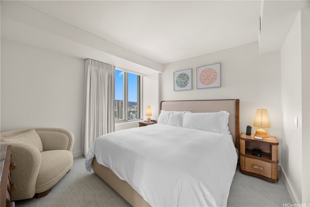 223 Saratoga Road 3401, Honolulu, HI 96815