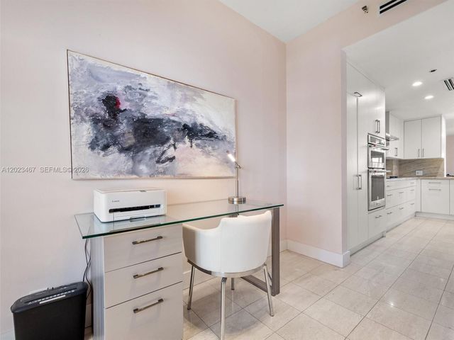 2425 Fisher Island Dr 5205, Miami Beach, FL 33109