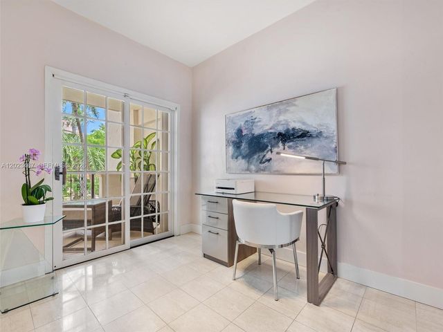 2425 Fisher Island Dr 5205, Miami Beach, FL 33109