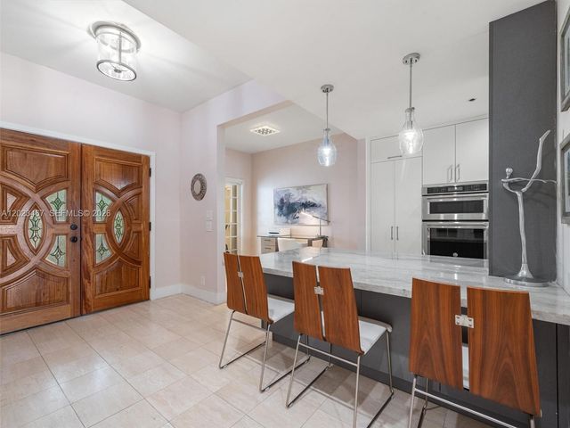 2425 Fisher Island Dr 5205, Miami Beach, FL 33109