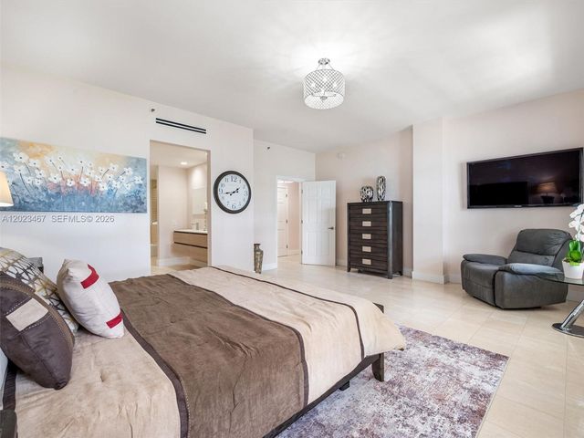 2425 Fisher Island Dr 5205, Miami Beach, FL 33109