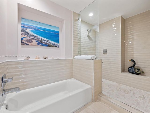 2425 Fisher Island Dr 5205, Miami Beach, FL 33109