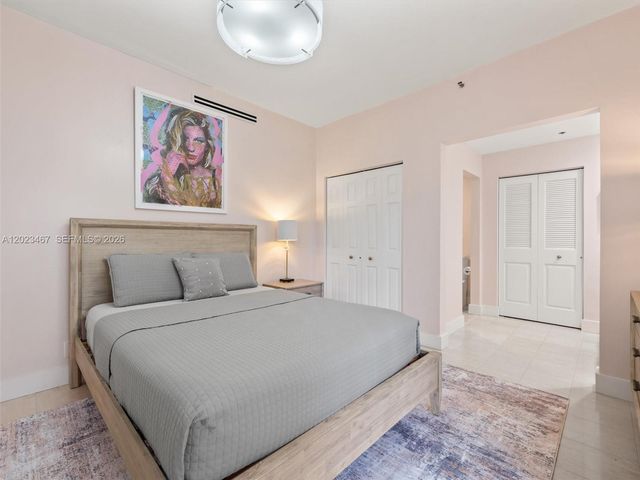 2425 Fisher Island Dr 5205, Miami Beach, FL 33109