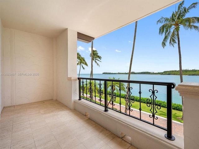 2425 Fisher Island Dr 5205, Miami Beach, FL 33109