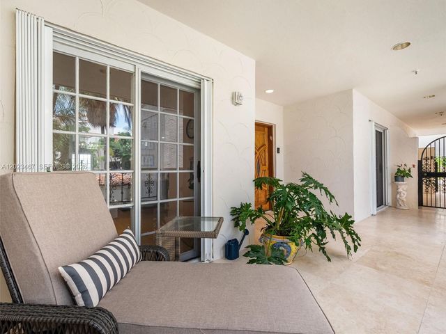 2425 Fisher Island Dr 5205, Miami Beach, FL 33109