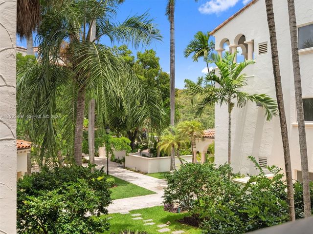2425 Fisher Island Dr 5205, Miami Beach, FL 33109