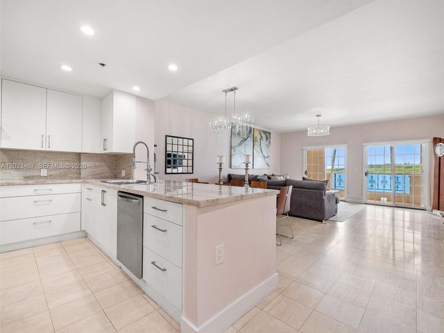 2425 Fisher Island Dr 5205, Miami Beach, FL 33109