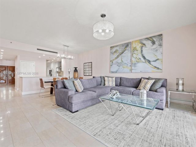 2425 Fisher Island Dr 5205, Miami Beach, FL 33109