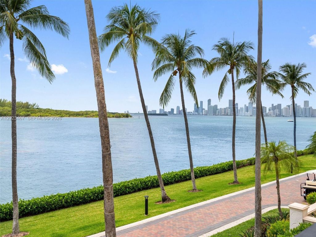 2425 Fisher Island Dr 5205, Miami Beach, FL 33109