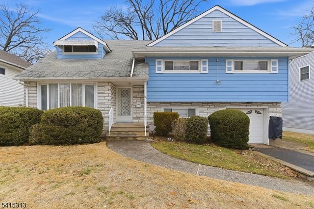 137 Voorhees St, Teaneck Twp., NJ 07666