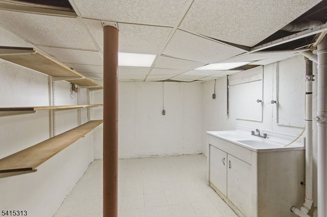 137 Voorhees St, Teaneck Twp., NJ 07666