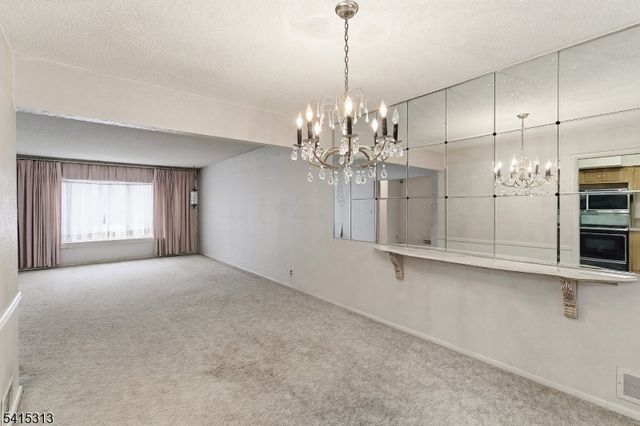 137 Voorhees St, Teaneck Twp., NJ 07666