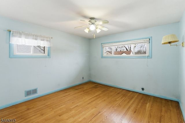 137 Voorhees St, Teaneck Twp., NJ 07666