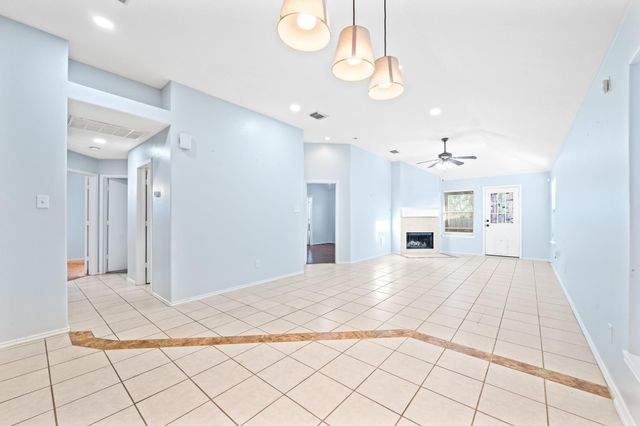 11018 Warath Oak Court, Houston, TX 77065