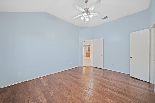 11018 Warath Oak Court, Houston, TX 77065