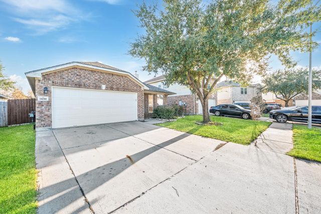 11018 Warath Oak Court, Houston, TX 77065