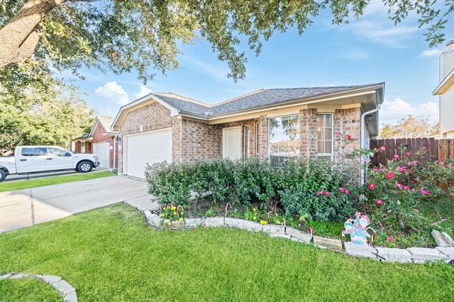 11018 Warath Oak Court, Houston, TX 77065