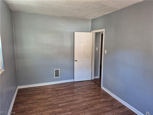 1002 Second Avenue, New Cumberland, WV 26047