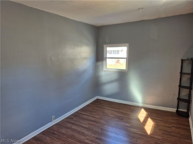 1002 Second Avenue, New Cumberland, WV 26047