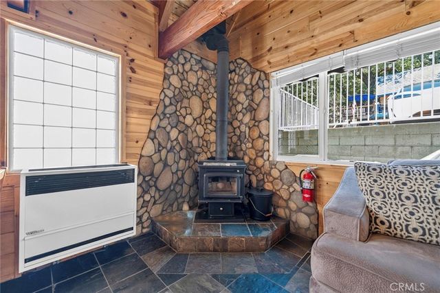 2418 Fir, Running Springs, CA 92382