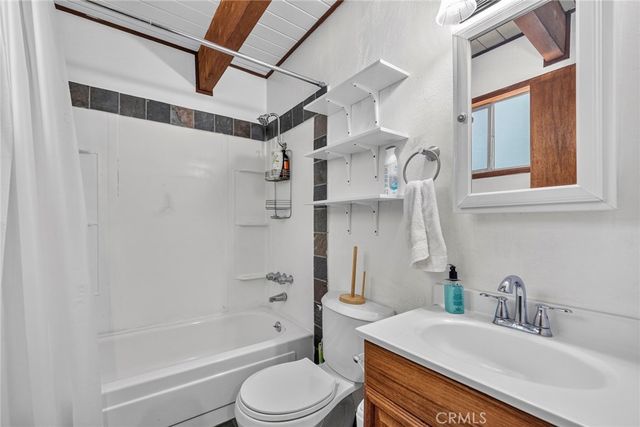 2418 Fir, Running Springs, CA 92382