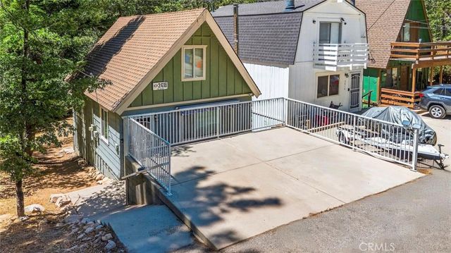 2418 Fir, Running Springs, CA 92382