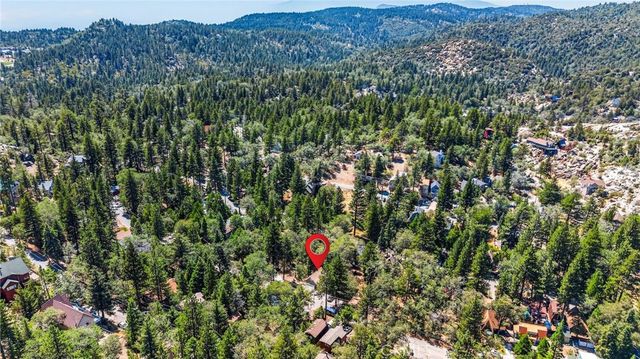 2418 Fir, Running Springs, CA 92382