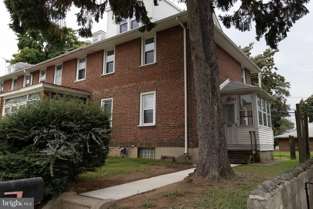 551 JANSEN AVE, ESSINGTON, PA 19029 — exterior