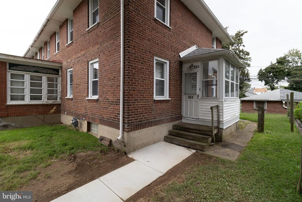 551 JANSEN AVE, ESSINGTON, PA 19029 — photo 2