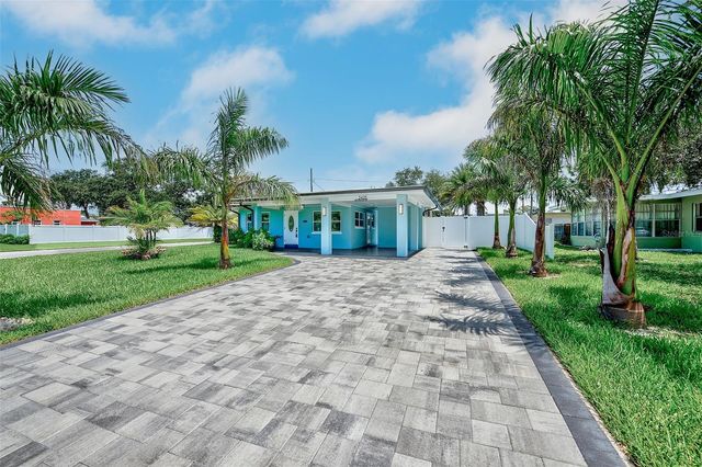 2425 BAYWOOD DRIVE E, Dunedin, FL 34698