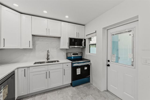 2425 BAYWOOD DRIVE E, Dunedin, FL 34698