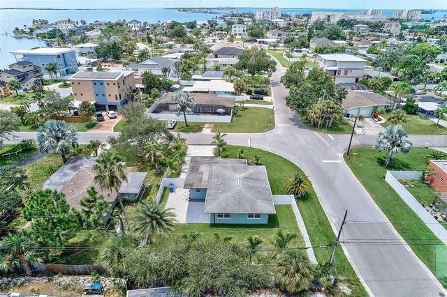2425 BAYWOOD DRIVE E, Dunedin, FL 34698