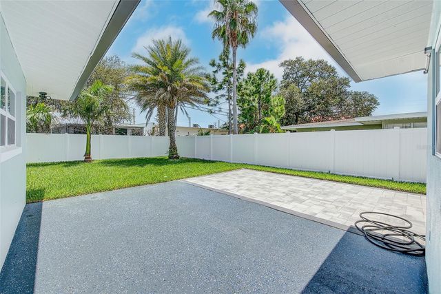 2425 BAYWOOD DRIVE E, Dunedin, FL 34698