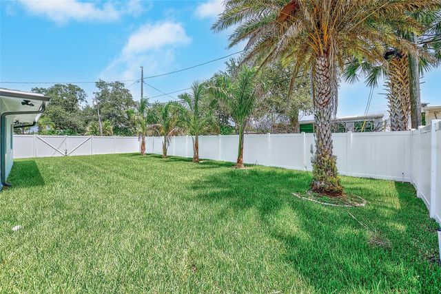 2425 BAYWOOD DRIVE E, Dunedin, FL 34698