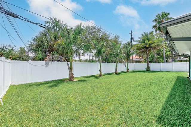 2425 BAYWOOD DRIVE E, Dunedin, FL 34698
