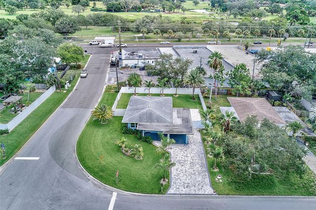 2425 BAYWOOD DRIVE E, Dunedin, FL 34698