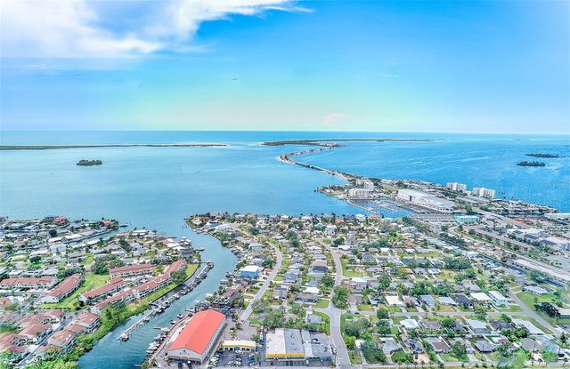2425 BAYWOOD DRIVE E, Dunedin, FL 34698