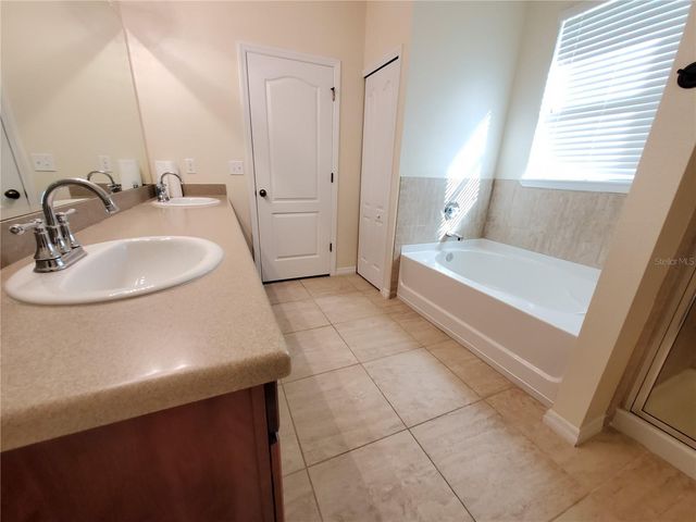 4222 GRANITE GLEN LOOP, Wesley Chapel, FL 33544