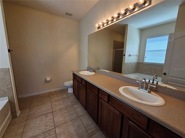 4222 GRANITE GLEN LOOP, Wesley Chapel, FL 33544